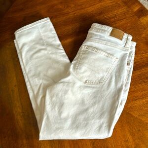 American Eagle Mom Jean size 6